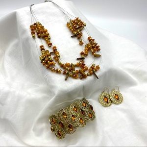 Bracelet, earrings and necklace set